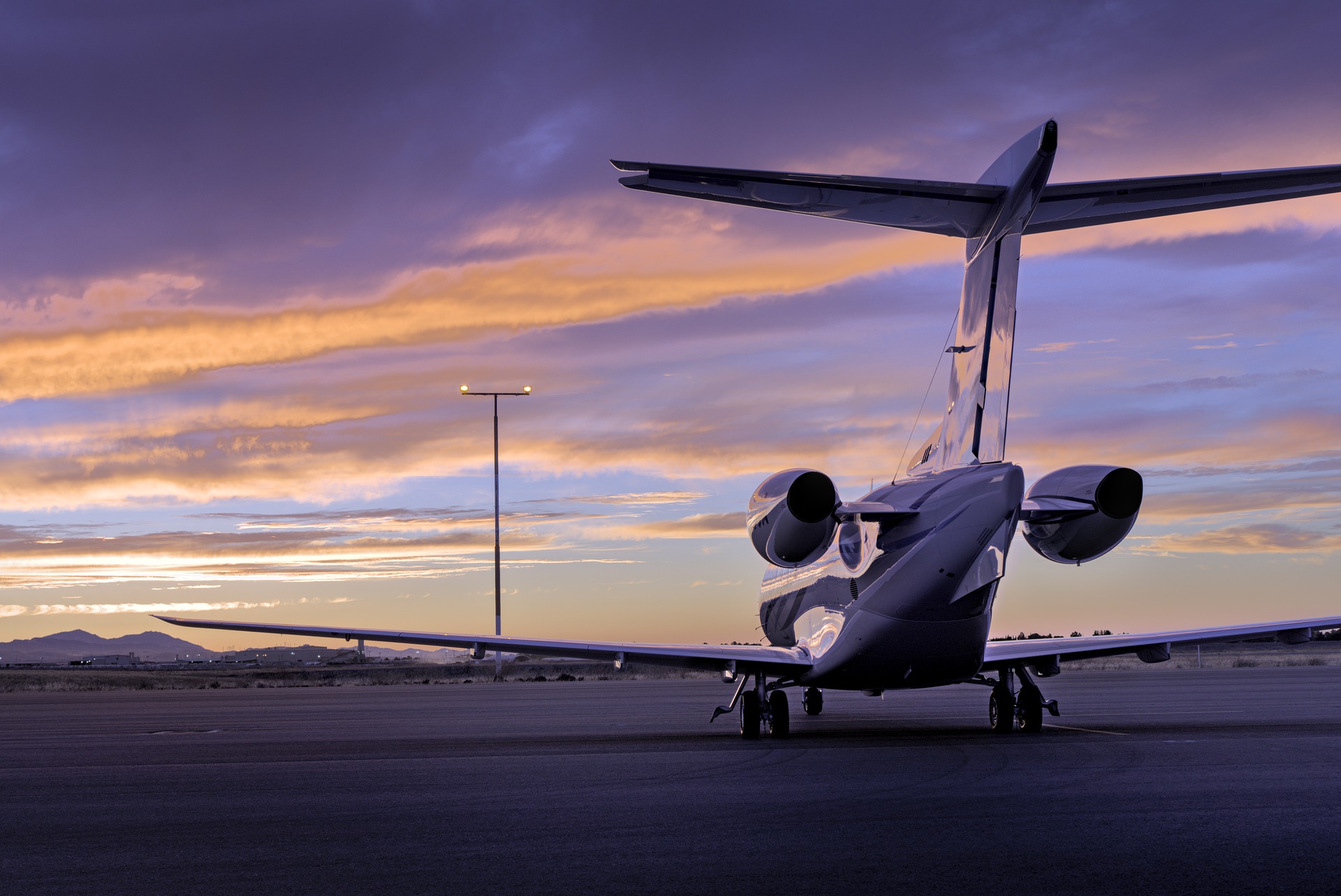 aircraft-5611528_1920